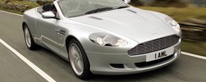 Превью обои aston martin, db9, 2004, серебряный металлик, вид спереди, стиль, астон мартин, скорость, природа