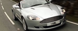 Превью обои aston martin, db9, 2004, серебряный металлик, вид спереди, авто, астон мартин, скорость