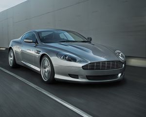 Превью обои aston martin, db9, 2008, серый, вид середи, стиль, авто, астон мартин, скорость, асфальт