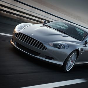 Превью обои aston martin, db9, 2008, серый, вид спереди, стиль, спорт, астон мартин, авто, скорость, асфальт