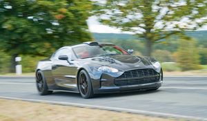 Превью обои aston martin, db9, скорость, движение, размытость