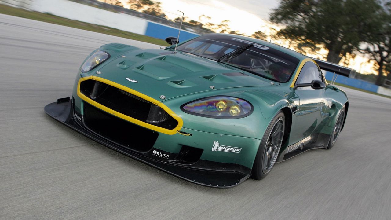 aston martin dbr9