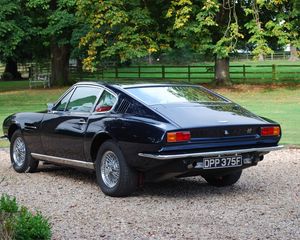 Превью обои aston martin, dbs, 1967, синий, вид сзади, авто, астон мартин, трава, деревья