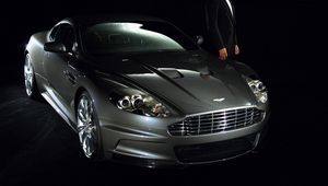 Превью обои aston martin, dbs, 2006, серый, вид спереди, стиль, астон мартин, авто