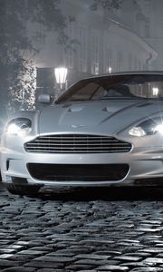 Превью обои aston martin, dbs, 2008, серый, вид спереди, стиль, астон мартин, авто, улица