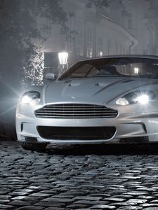 Превью обои aston martin, dbs, 2008, серый, вид спереди, стиль, астон мартин, авто, улица