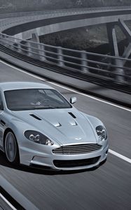 Превью обои aston martin, dbs, 2008, серый, вид спереди, авто, астон мартин, мост