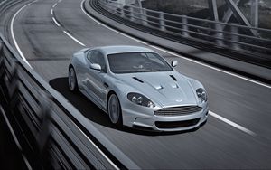 Превью обои aston martin, dbs, 2008, серый, вид спереди, авто, астон мартин, мост