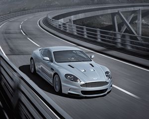 Превью обои aston martin, dbs, 2008, серый, вид спереди, авто, астон мартин, мост