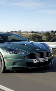 Превью обои aston martin, dbs, 2008, зеленый, вид спереди, авто, астон мартин, скорость