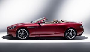 Превью обои aston martin, dbs, 2009, красный, вид сбоку, стиль, астон мартин, авто