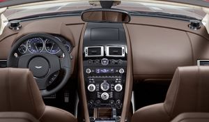 Превью обои aston martin, dbs, 2009, коричневый, интерьер, салон, руль, спидометр, стиль