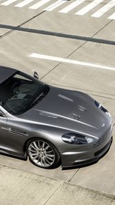 Превью обои aston martin, dbs, 2009, серый, вид сверху, стиль, астон мартин, асфальт