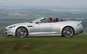 Превью обои aston martin, dbs, 2009, серебряный металлик, вид сбоку, стиль, астон мартин, авто, скорость