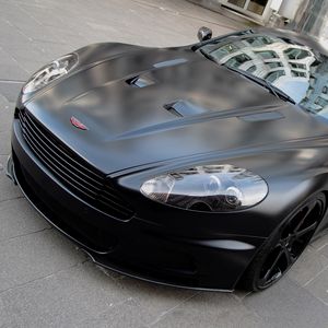 Превью обои aston martin, dbs, 2011, черный, вид спереди, стиль, астон мартин, отражение