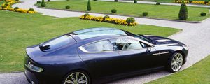 Превью обои aston martin, rapide, 2006, черный, вид сбоку, концепт кар, астон мартин, трава