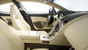 Превью обои aston martin, rapide, 2009, белый, салон, интерьер, руль