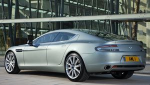 Превью обои aston martin, rapide, 2009, серебряный металлик, вид сбоку, авто