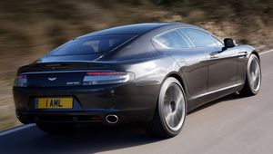 Превью обои aston martin, rapide, 2009, серый, вид сбоку сзади, авто, астон мартин, скорость