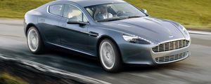 Превью обои aston martin, rapide, 2009, серый, вид сбоку, астон мартин, скорость, скалы