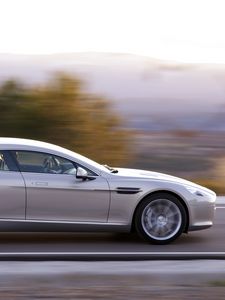 Превью обои aston martin, rapide, 2009, серебряный, вид сбоку, астон мартин, скорость