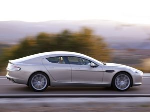 Превью обои aston martin, rapide, 2009, серебряный, вид сбоку, астон мартин, скорость