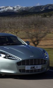 Превью обои aston martin, rapide, 2009, серебрянный, вид спереди, авто, астон мартин, горы