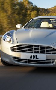 Превью обои aston martin, rapide, 2009, серебряный, вид спереди, авто, астон мартин, деревья