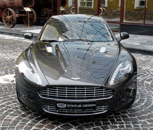 Превью обои aston martin, rapide, 2011, черный, вид спереди, астон мартин, улица