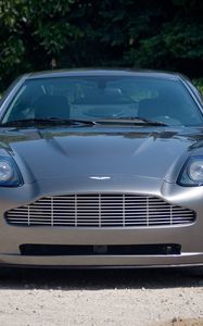 Превью обои aston martin, v12, vanquish, 2001, серый, вид спереди, астон мартин, авто