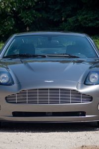 Превью обои aston martin, v12, vanquish, 2001, серый, вид спереди, астон мартин, авто