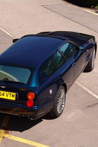 Превью обои aston martin, v8, 2005, синий, вид сверху, стиль, астон мартин, асфальт