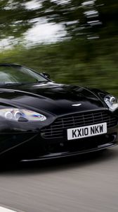 Превью обои aston martin, v8, 2010, черный, вид сбоку, авто, астон мартин, скорость