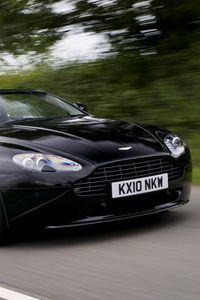 Превью обои aston martin, v8, 2010, черный, вид сбоку, авто, астон мартин, скорость