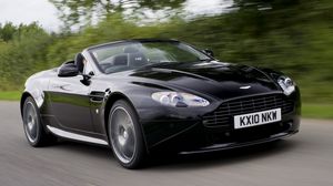 Превью обои aston martin, v8, 2010, черный, вид сбоку, авто, астон мартин, скорость