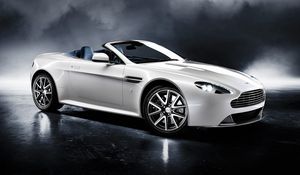 Превью обои aston martin, v8, 2011, белый, вид сбоку, стиль, астон мартин, авто