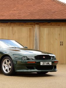 Превью обои aston martin, v8, vantage, 1993, зеленый, вид сбоку, стиль, астон мартин