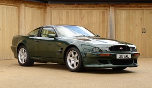 Превью обои aston martin, v8, vantage, 1993, зеленый, вид сбоку, стиль, астон мартин