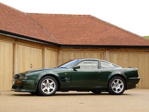 Превью обои aston martin, v8, vantage, 1993, зеленый, вид сбоку, авто, астон мартин