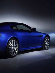 Превью обои aston martin, v8, vantage, 2011, синий, вид сбоку, стиль, астон мартин, авто