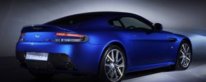 Превью обои aston martin, v8, vantage, 2011, синий, вид сбоку, стиль, астон мартин, авто