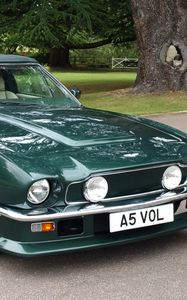 Превью обои aston martin, v8, vantage, 1984, зеленый, вид спереди, авто, астон мартин