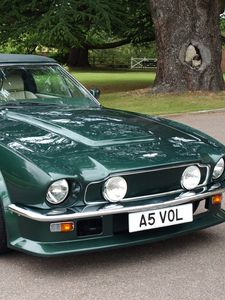 Превью обои aston martin, v8, vantage, 1984, зеленый, вид спереди, авто, астон мартин