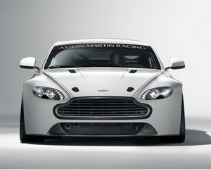 Превью обои aston martin, v8, vantage, 2010, белый, вид спереди, стиль, астон мартин, авто