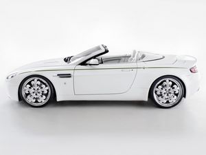 Превью обои aston martin, v8, vantage, 2010, белый, вид сбоку, стиль