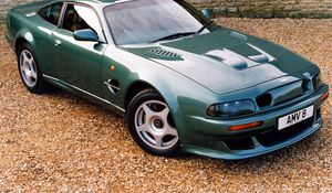 Превью обои aston martin, v8, vantage, 1999, зеленый, вид сбоку, авто, астон мартин