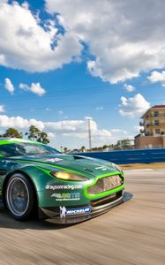 Превью обои aston martin, v8, vantage, 2009, зеленый, вид сбоку, спорт, астон мартин, скорость