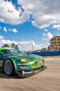 Превью обои aston martin, v8, vantage, 2009, зеленый, вид сбоку, спорт, астон мартин, скорость