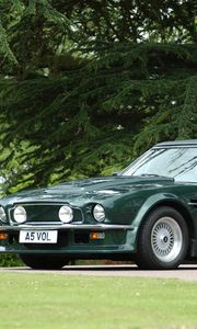 Превью обои aston martin, v8, vantage, 1984, зеленый, вид сбоку, авто, астон мартин, ретро