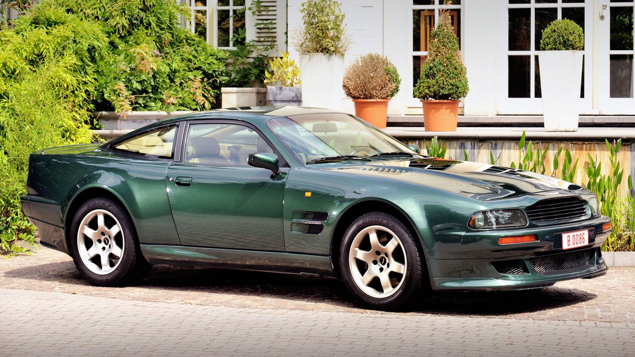 Обои aston martin, v8, vantage, 1993, зеленый, вид сбоку, стиль, астон мартин, дом